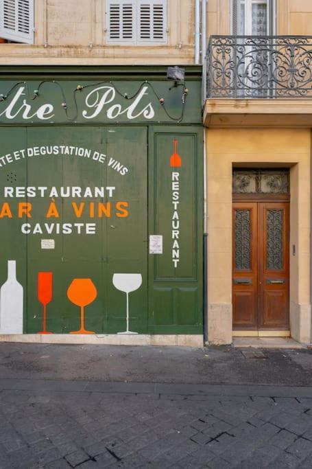 Superbe Appart, Central, Petit Balcon & Vue Place Marseille Eksteriør bilde