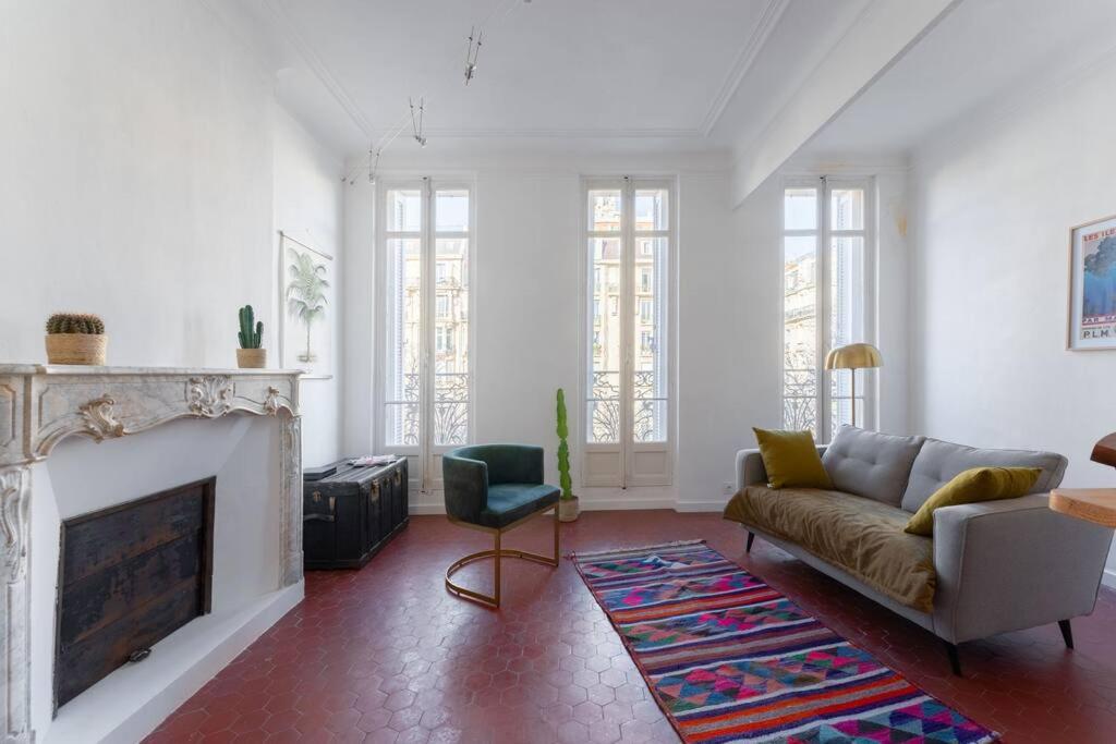 Superbe Appart, Central, Petit Balcon & Vue Place Marseille Eksteriør bilde