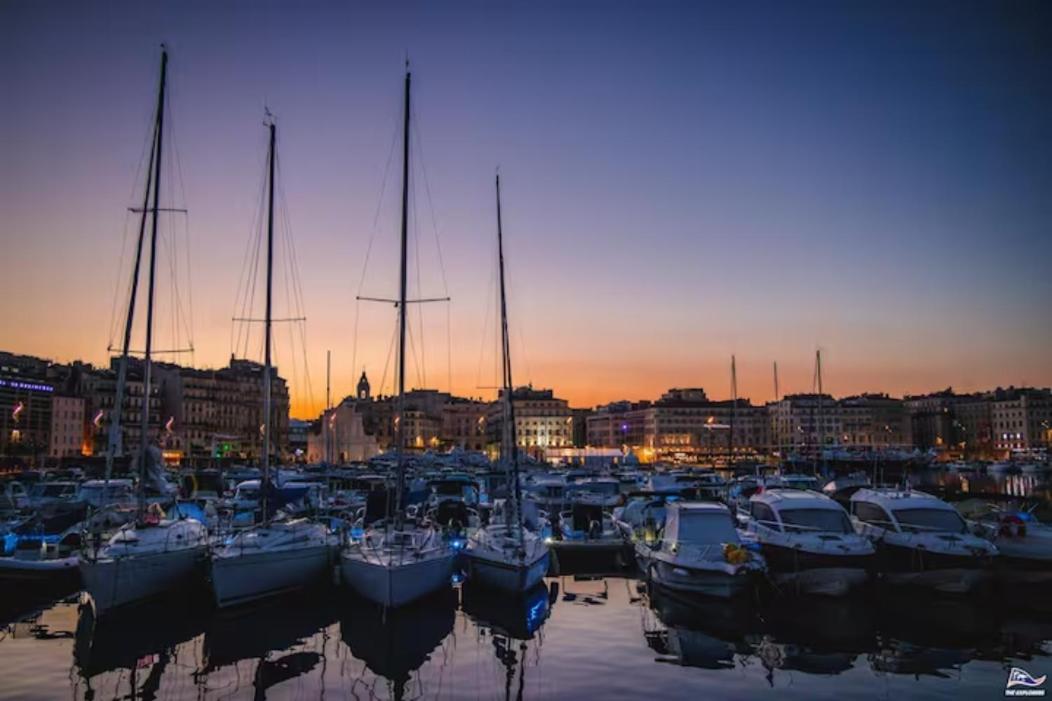 Superbe Appart, Central, Petit Balcon & Vue Place Marseille Eksteriør bilde